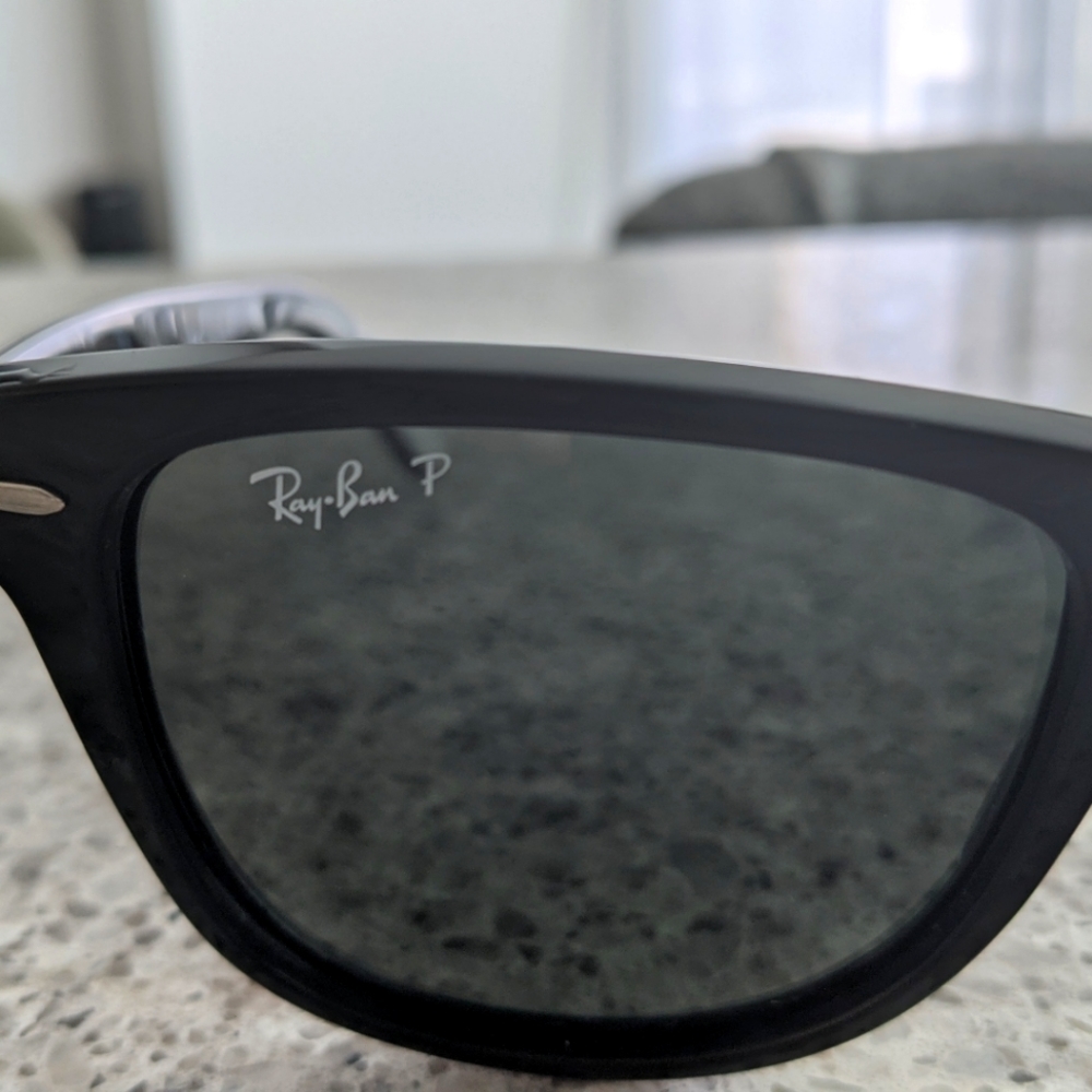 Ray-Ban Wayfarer polarized sunglasses
